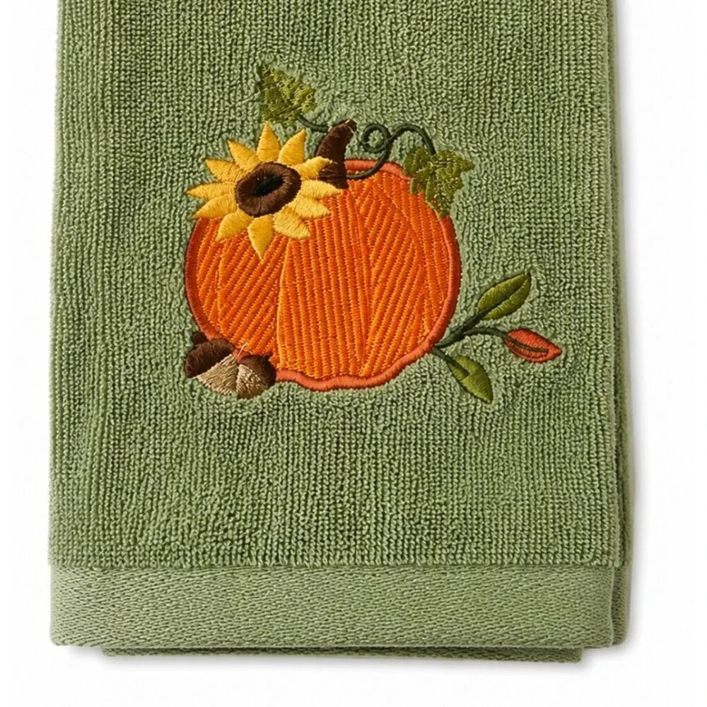 Thanksgiving Hand Towels Set of 2 Pumpkin Sunflower Embroidered Green Fall Bath